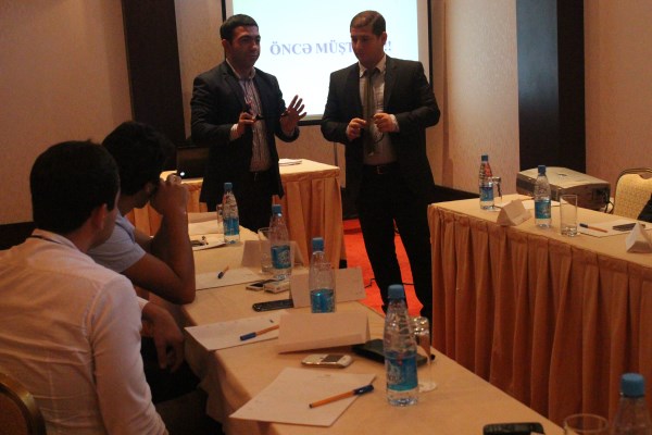  GDG Professionals "&Ouml;ncә m&uuml;ştәri" tәlimindә